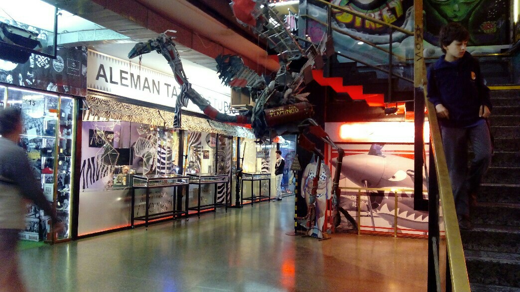 BOND street - avenida Santa fe