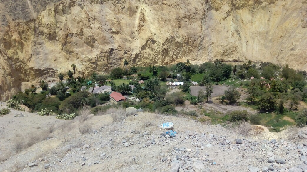 L'oasis plus proche - 1h de descente encore