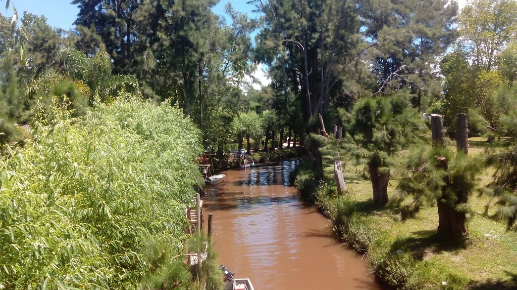 Un bien joli petit canal